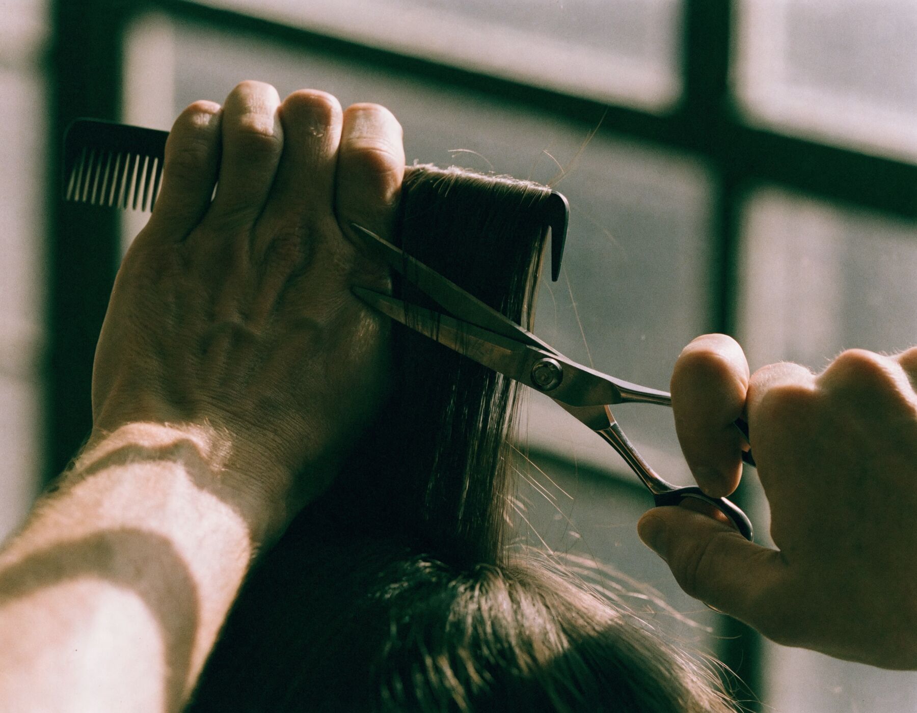Shear over comb on the top section