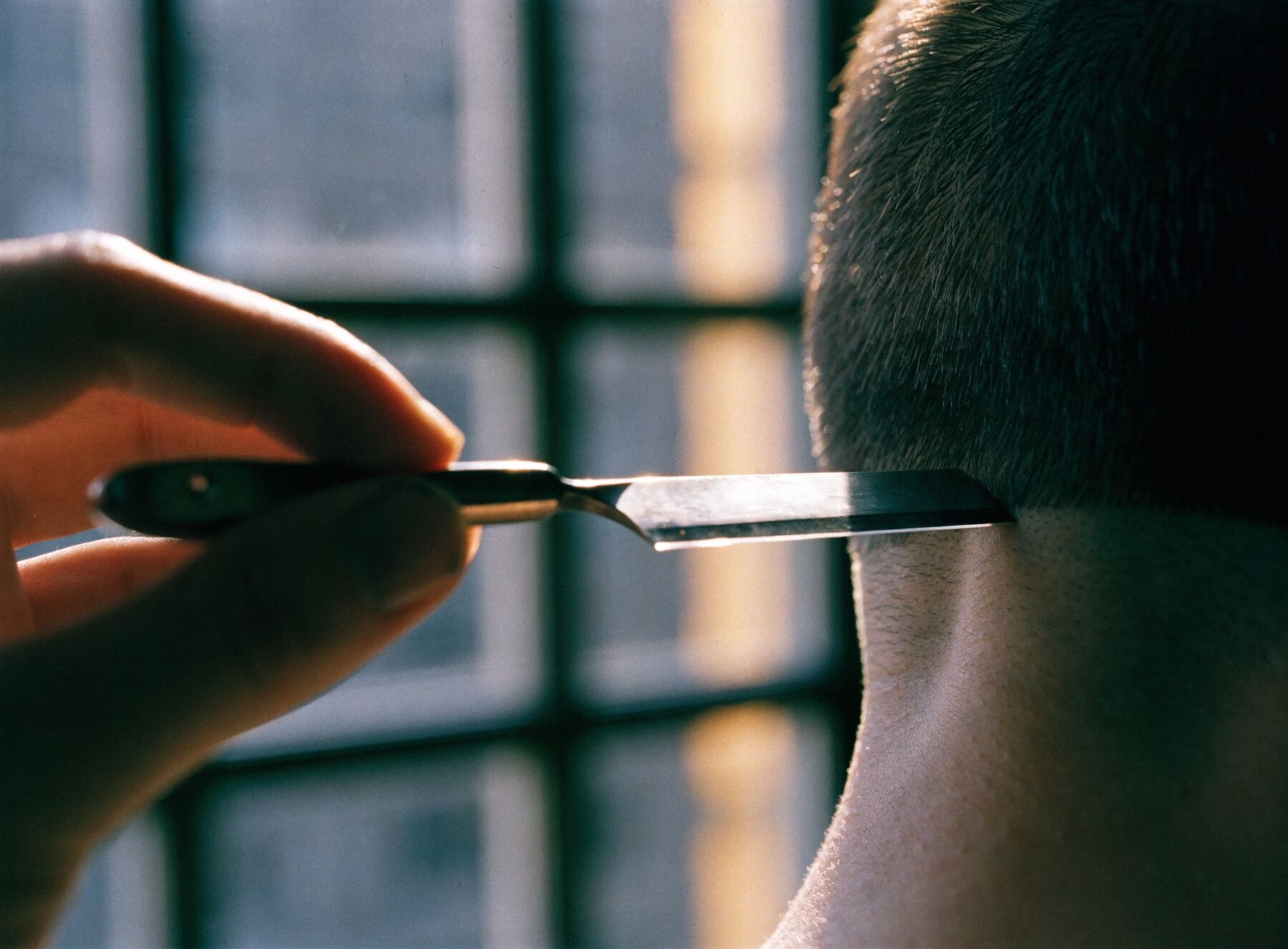 A razor finishing the nape